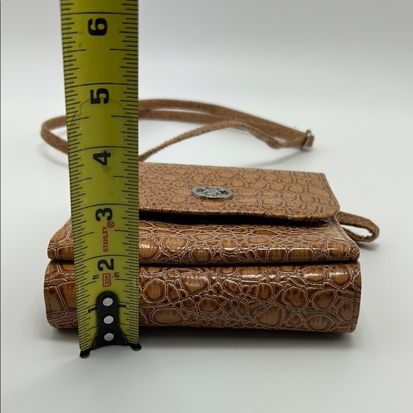 George wallet on string shoulder bag tan animal print faux patent leather casual - Picture 6 of 16